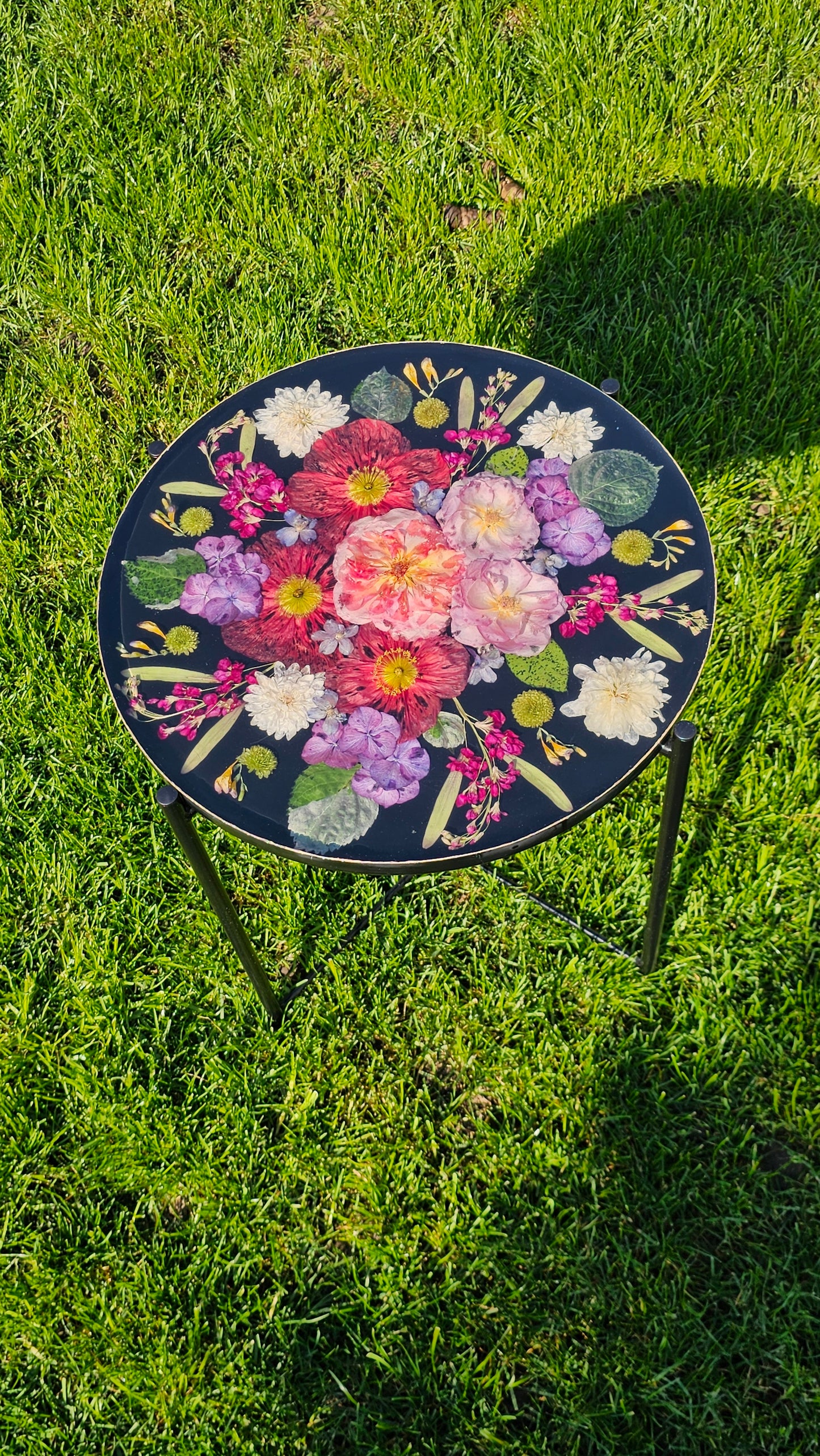 The Bloom Table by Alma Makes – round resin flower preservation table handcrafted in Surrey using real wedding or memorial flowers