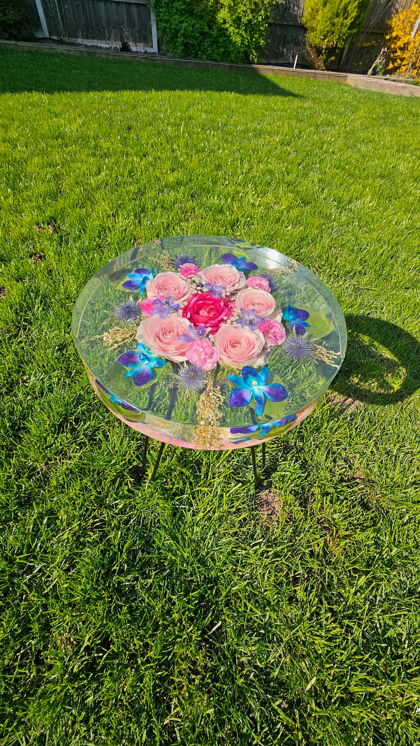 Resin Flower Preservation Table | Wedding & Memorial Bouquet Side Table | The Meadow Table