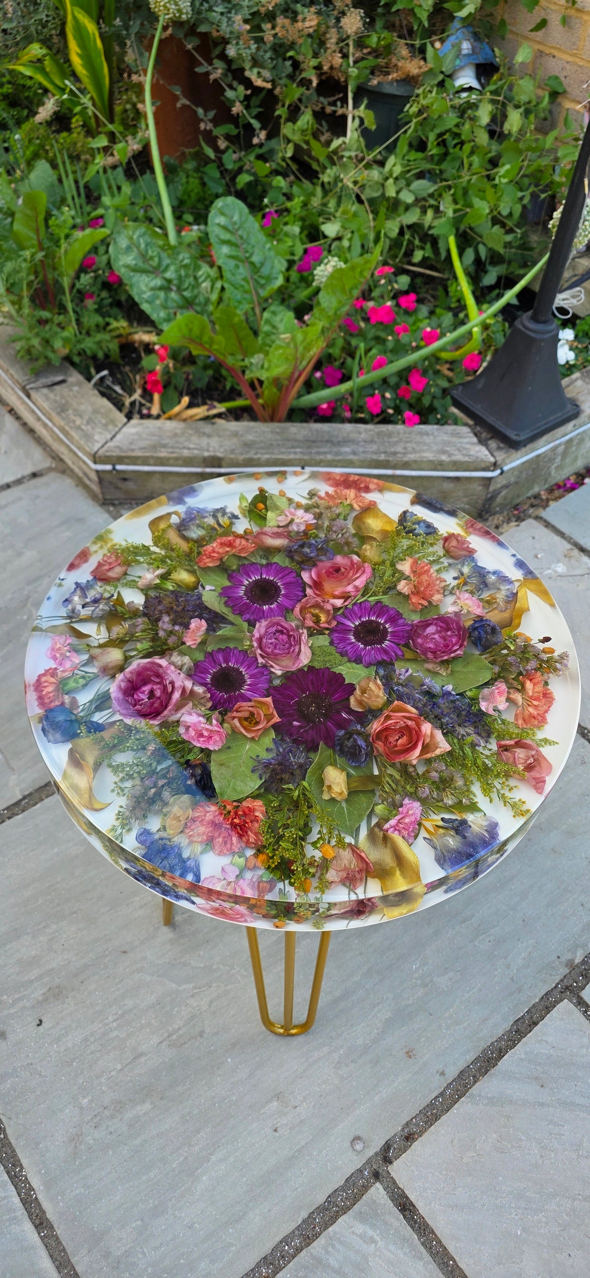 Bespoke Resin Flower Preservation Table – Large Round