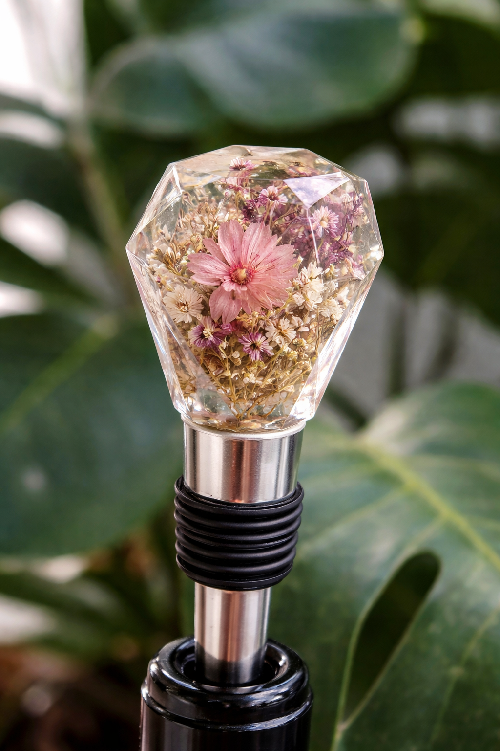 Custom floral resin Faceted Crystal Top wine bottle stopper with preserved flowers, handmade by Alma Makes