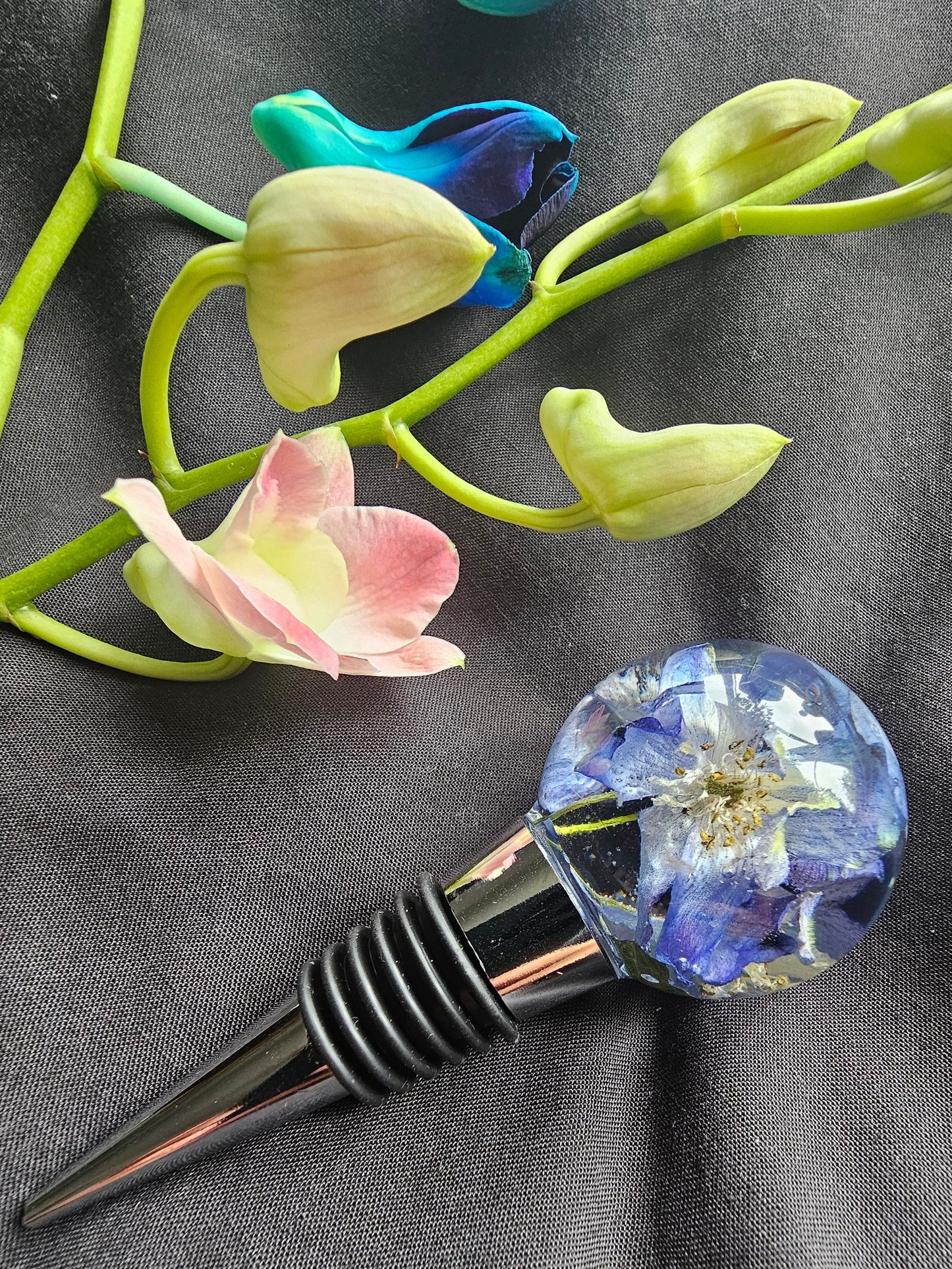 Custom Sphere wine bottle stopper with preserved wedding flowers – handmade keepsake by Alma Makes